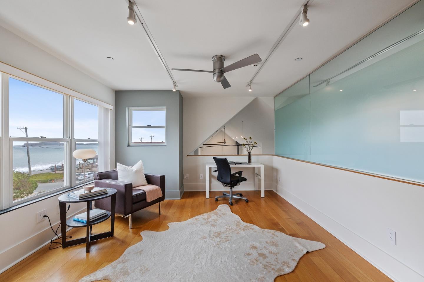 100 Coronado Avenue Half Moon Bay, CA 94019 - Photo 38 of 64 a living room with furniture