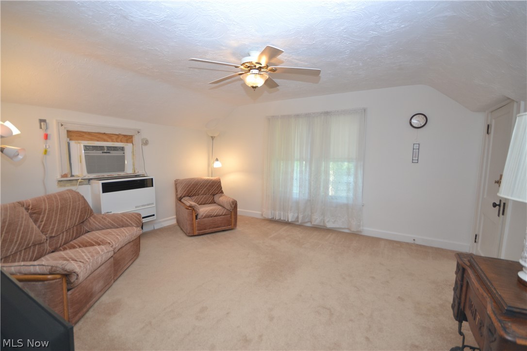 939 West Schaaf Road Cleveland, OH 44109 - Photo 16 of 30 Gallery Image 16