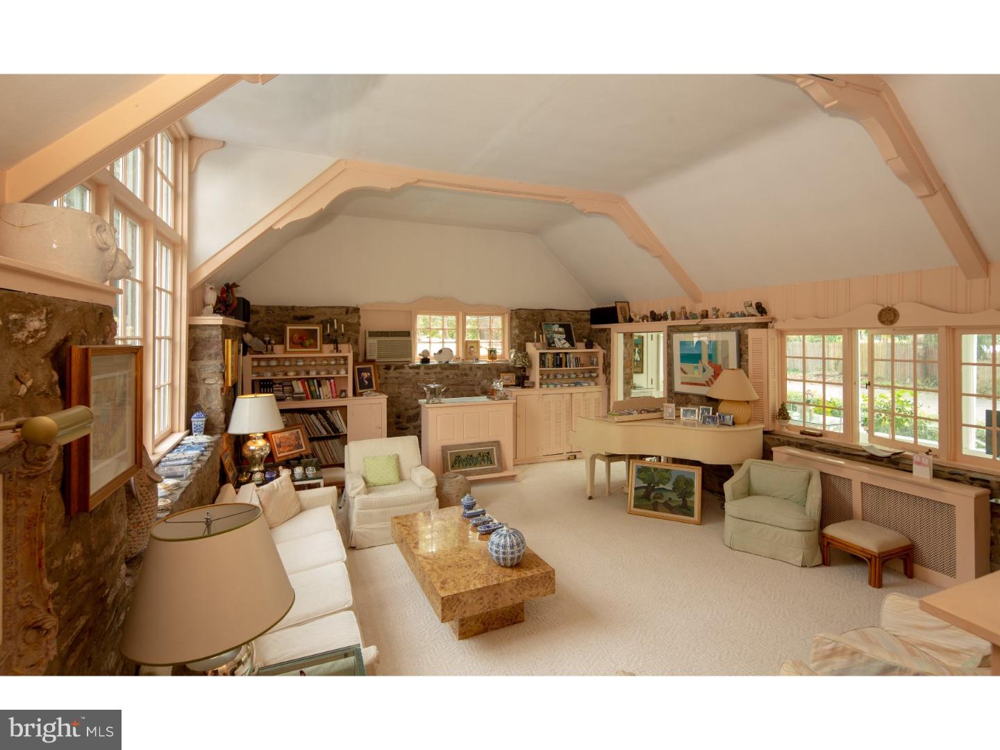 2433 River Road New Hope, PA 18938 - Photo 6 of 21 Gallery Image 6