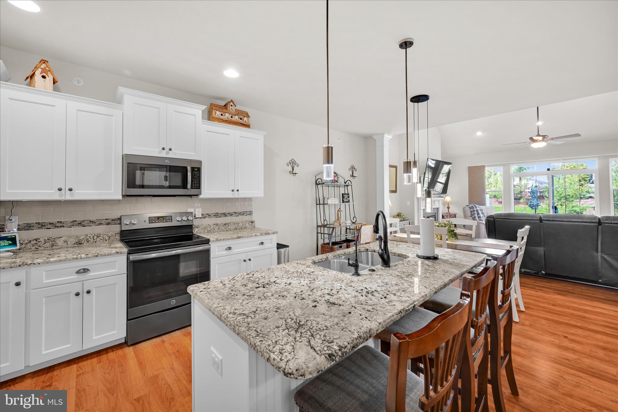 26 Midway Farms Lane Lancaster, PA 17602 - Photo 13 of 39 Kitchen