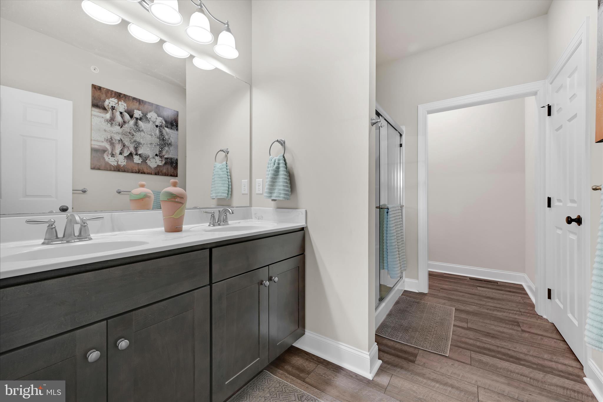 26 Midway Farms Lane Lancaster, PA 17602 - Photo 18 of 39 Primary Bathroom