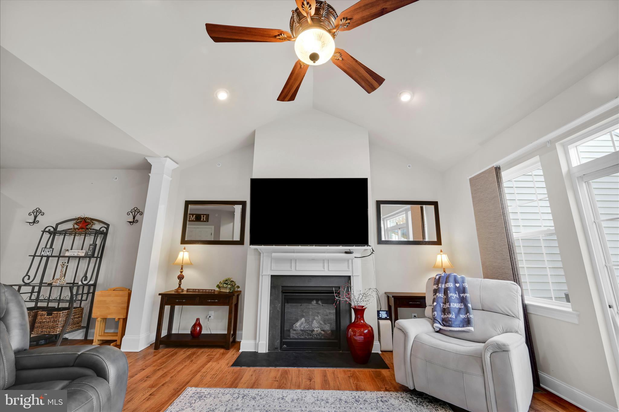 26 Midway Farms Lane Lancaster, PA 17602 - Photo 7 of 39 Living Area