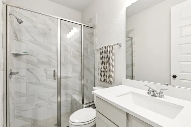 $425,000 | 16607 Yaklin Meadow Court, Humble, TX 77346