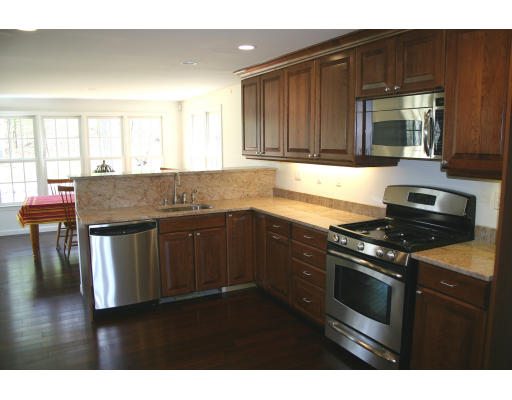 24 Colonial Road Sudbury, MA 01776 - Photo 5 of 14 Gallery Image 5