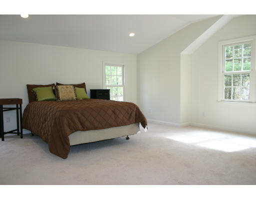 24 Colonial Road Sudbury, MA 01776 - Photo 8 of 14 Gallery Image 8