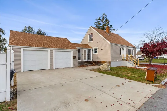 $499,000 | 56 Irving Avenue, East Providence, RI 02914