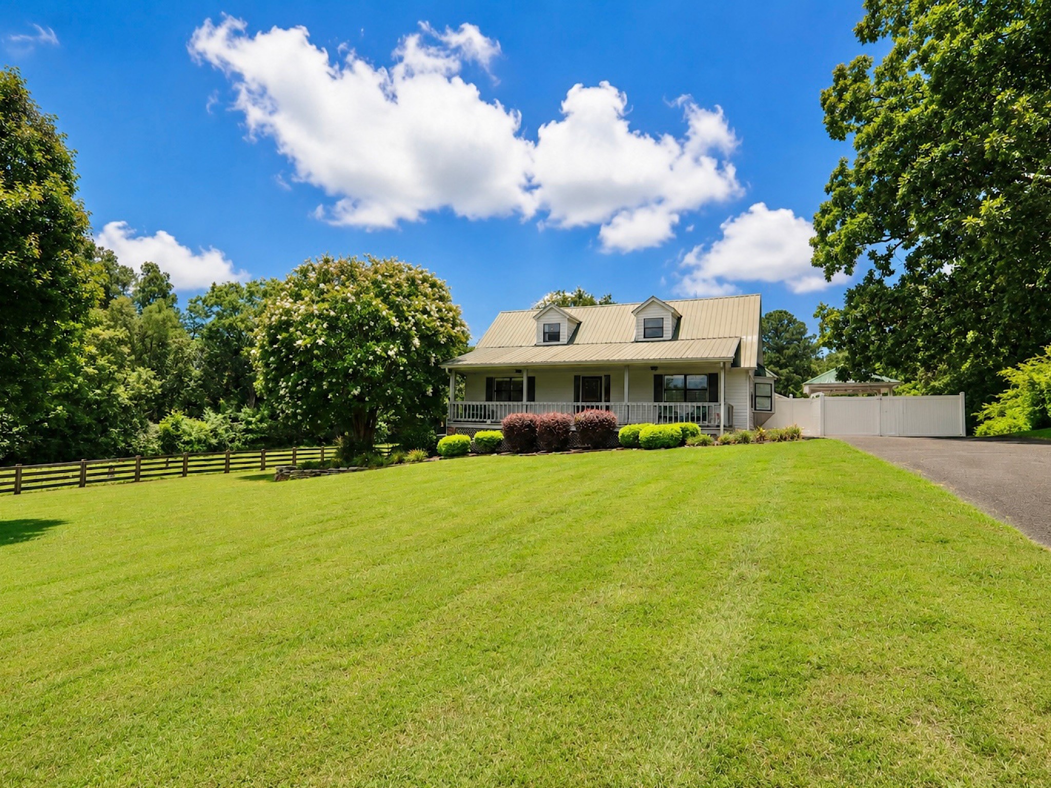 1810 Kincaid Road Southeast Cleveland, TN 37323 - Photo 2 of 41