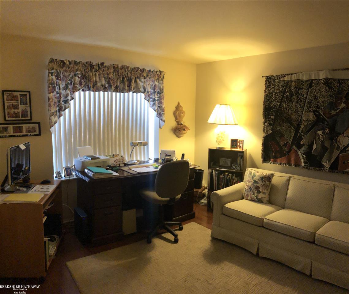 568 Tennyson Rochester Hills, MI 48307 - Photo 15 of 17
