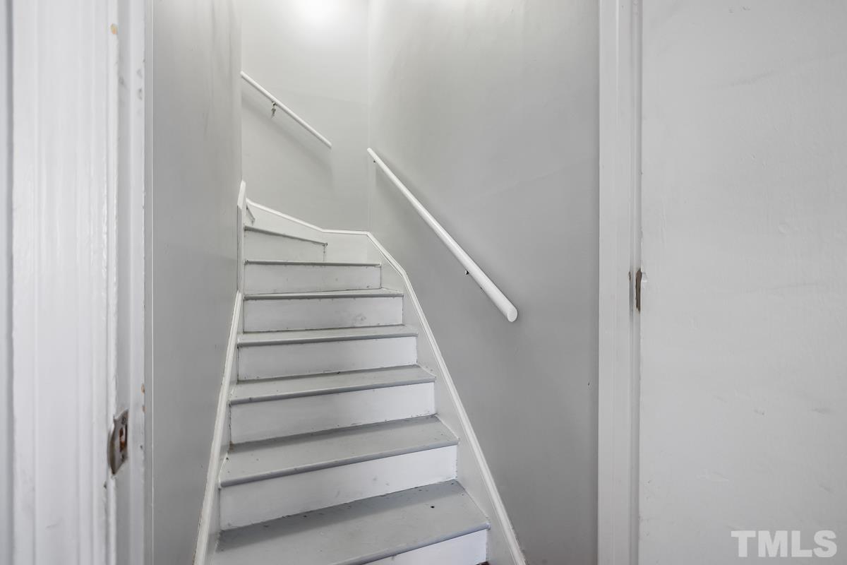 415 New Bern Avenue Raleigh, NC 27601 - Photo 46 of 54 a view of entryway
