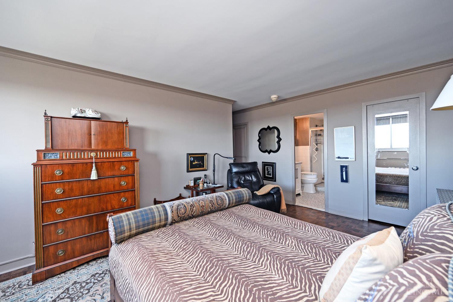 2324 Madison Road, Unit 1208 Cincinnati, OH 45208 - Photo 22 of 38 Gallery Image 22