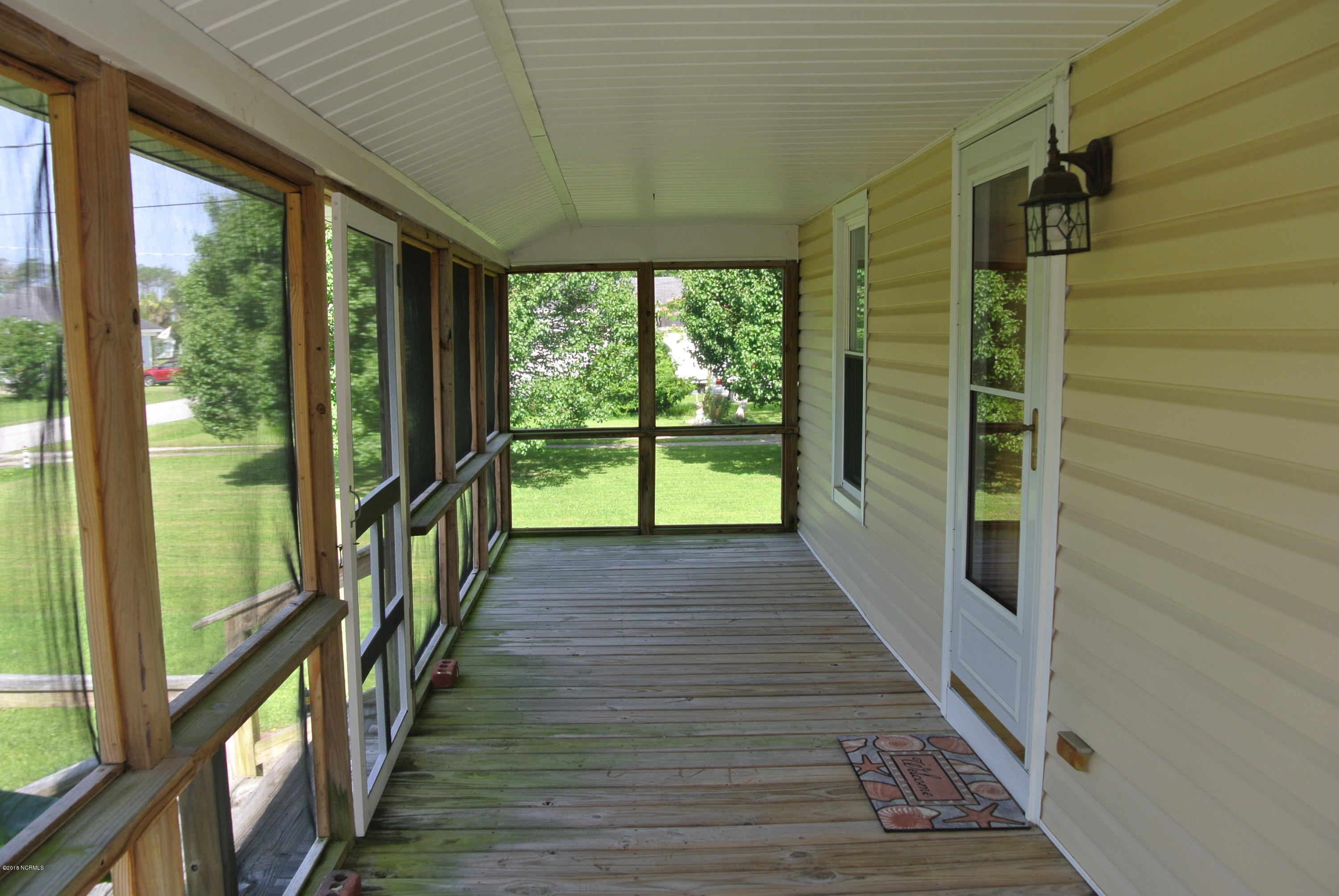 316 Community Road Davis, NC 28524 - Photo 6 of 41 DSC_9483