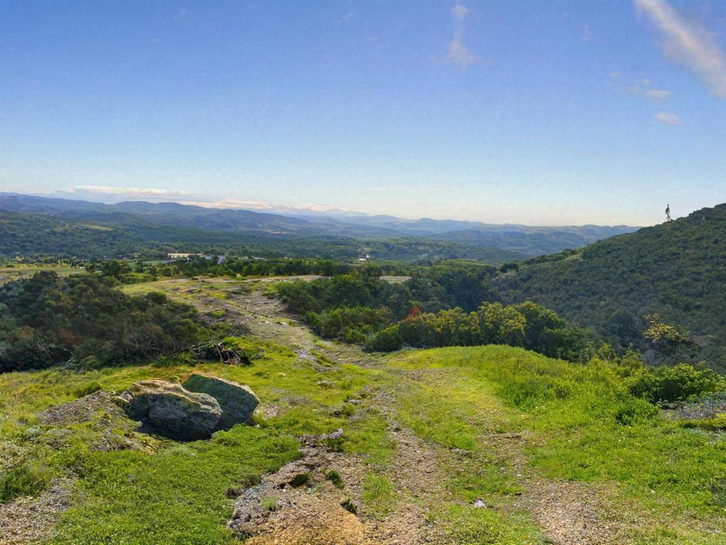 1 El Trio Road Temecula, CA 92590 - Photo 2 of 22 a view of a lake with a yard