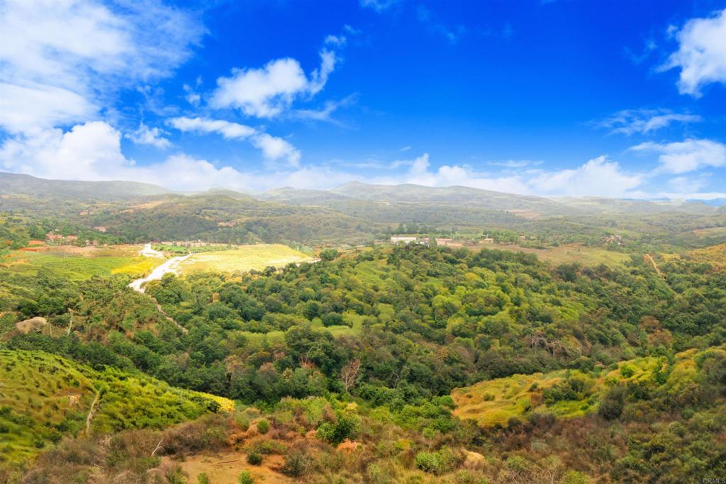 1 El Trio Road Temecula, CA 92590 - Photo 10 of 22 a view of a city
