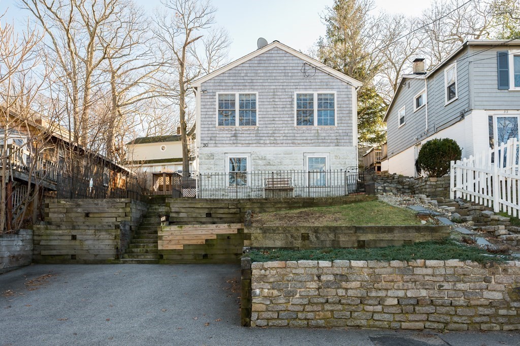 30 Colonial Road Weymouth, MA 02191 - Photo 1 of 35