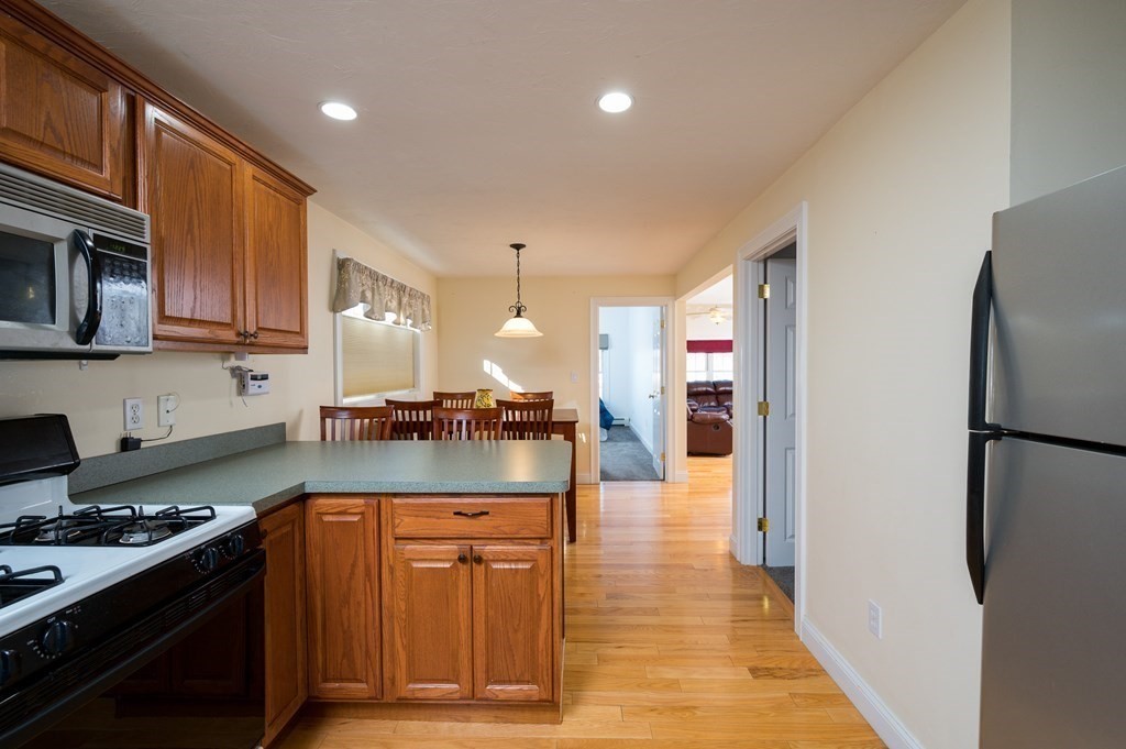 30 Colonial Road Weymouth, MA 02191 - Photo 7 of 35