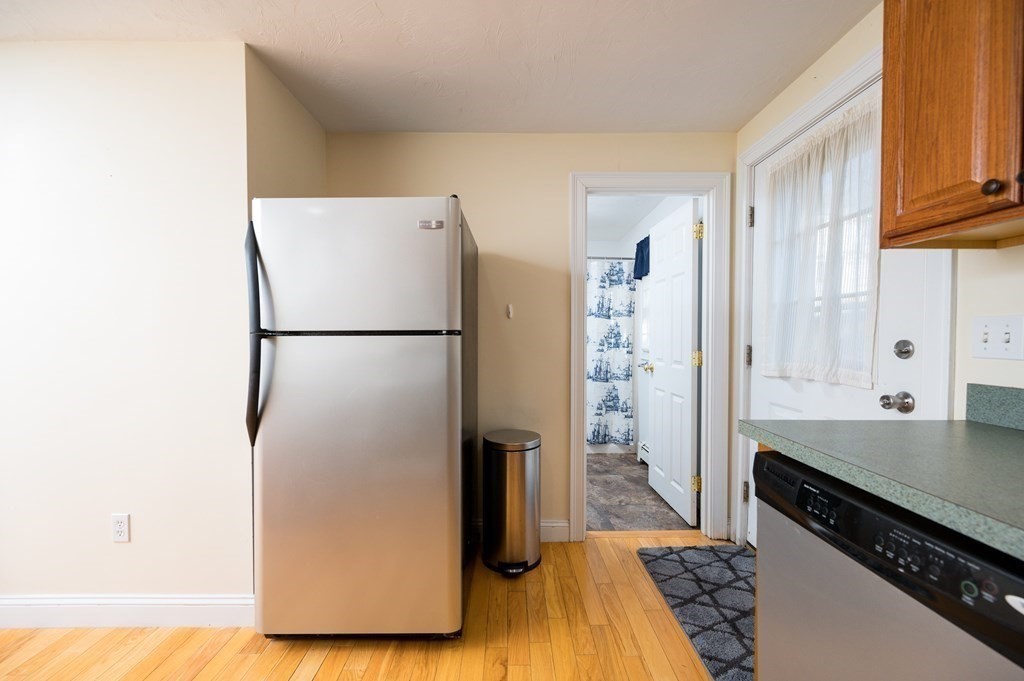 30 Colonial Road Weymouth, MA 02191 - Photo 10 of 35
