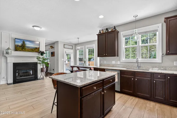 $385,000 | 917 Stagecoach Drive, Jacksonville, NC 28546