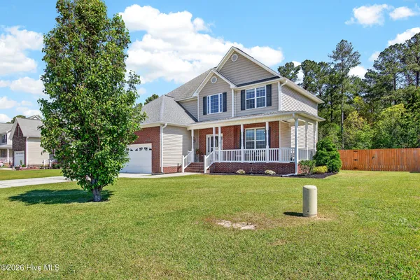 $385,000 | 917 Stagecoach Drive, Jacksonville, NC 28546