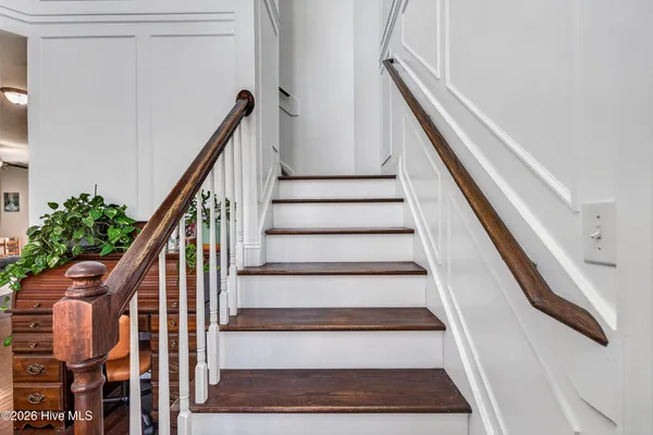 $385,000 | 917 Stagecoach Drive, Jacksonville, NC 28546