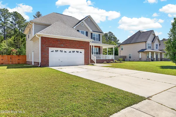 $385,000 | 917 Stagecoach Drive, Jacksonville, NC 28546