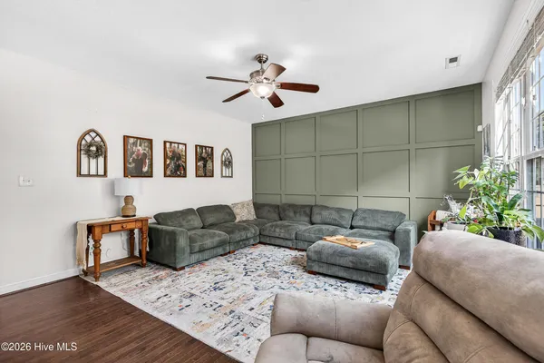 $385,000 | 917 Stagecoach Drive, Jacksonville, NC 28546