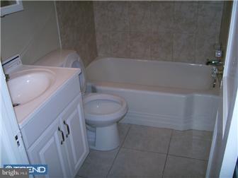 6277 Old York Road Philadelphia, PA 19141 - Photo 9 of 12 Bathroom