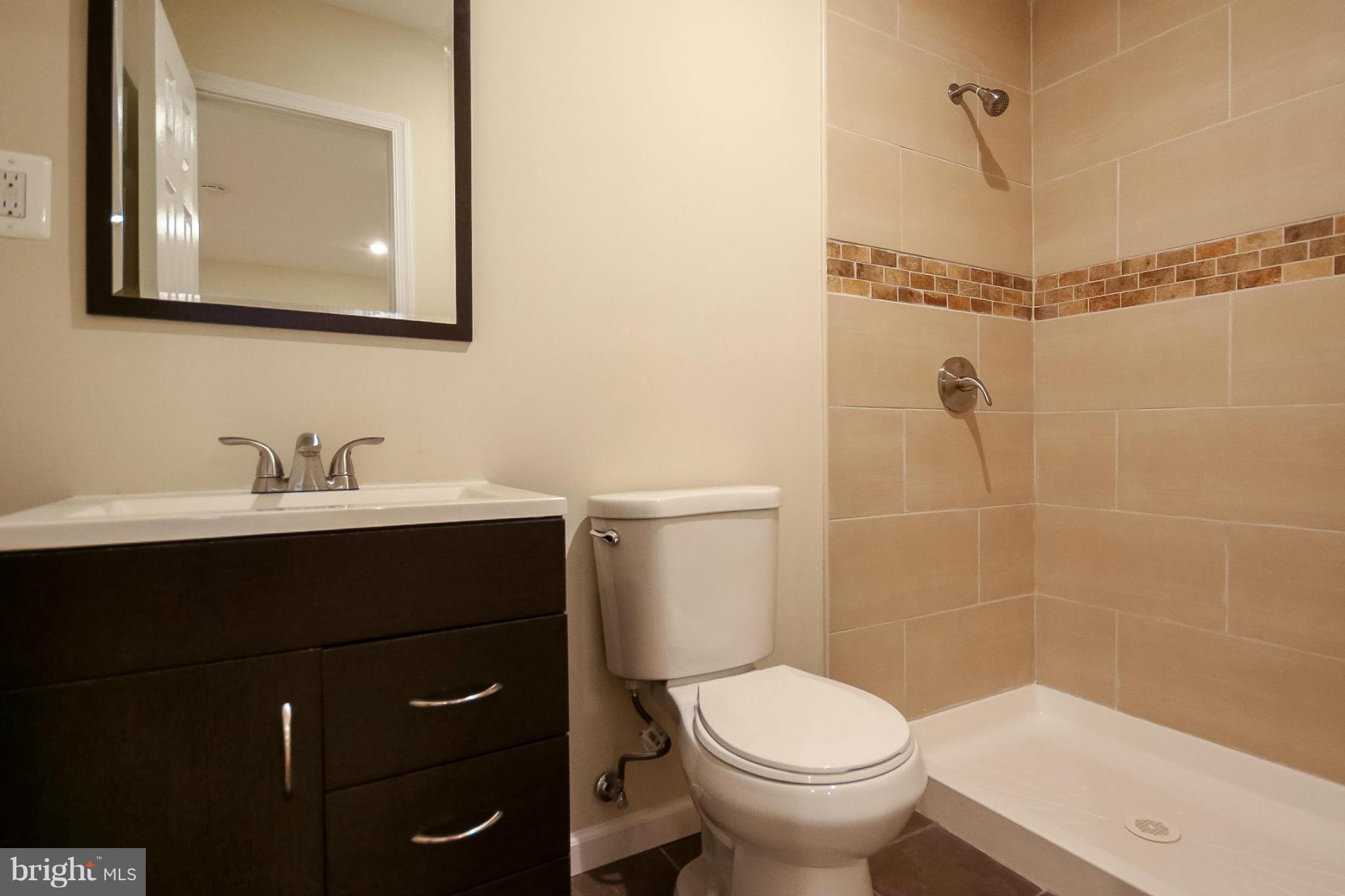 6543 Ronald Road Capitol Heights, MD 20743 - Photo 25 of 30 Bath