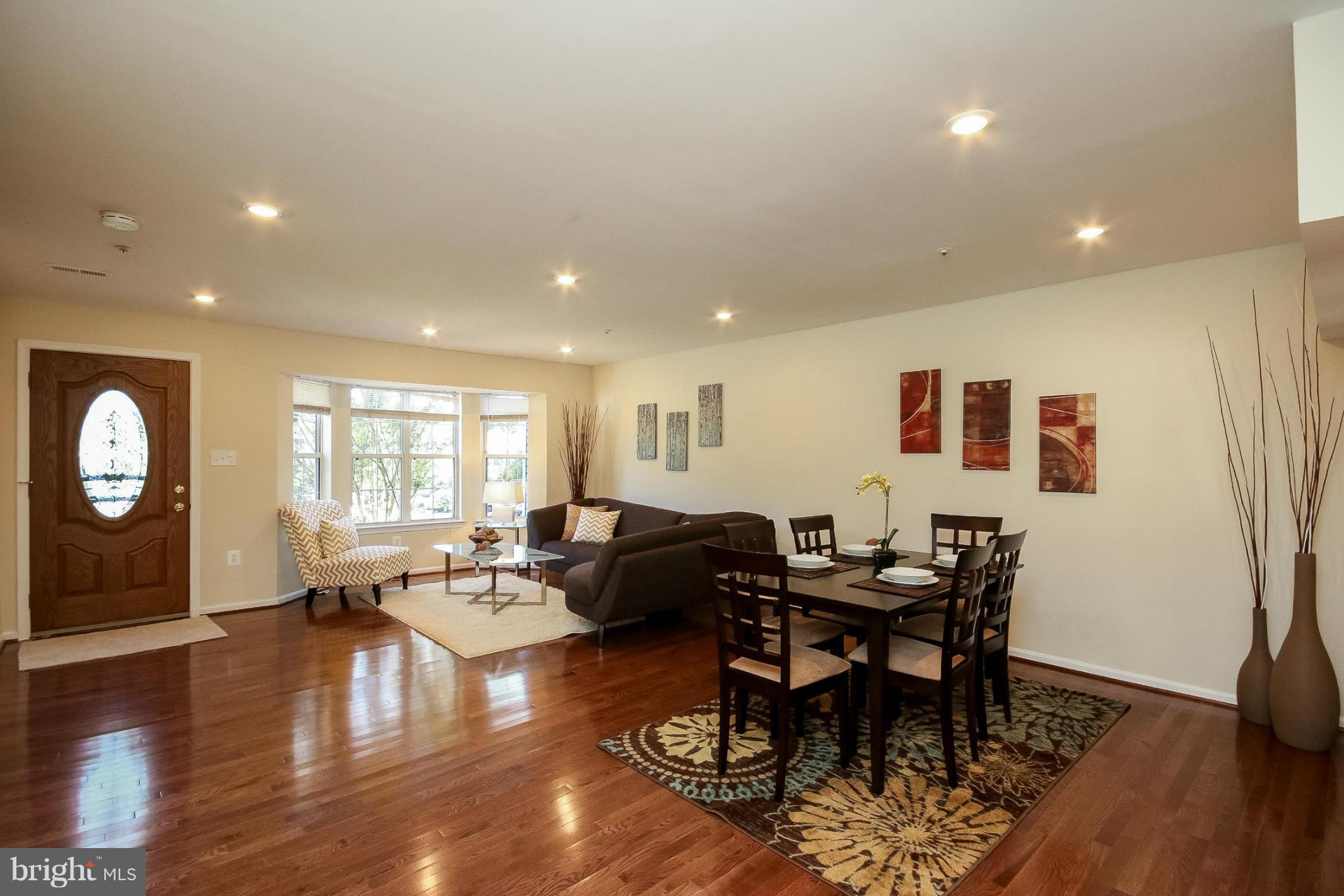 6543 Ronald Road Capitol Heights, MD 20743 - Photo 7 of 30 Living Room