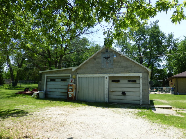 14411 Smith Road Lockport, IL 60441 - Photo 5 of 13 a front view of a house with a yard