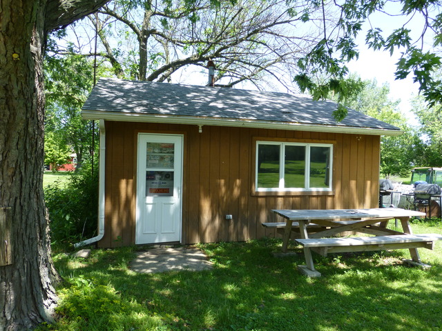 14411 Smith Road Lockport, IL 60441 - Photo 6 of 13 a house view with a garden space