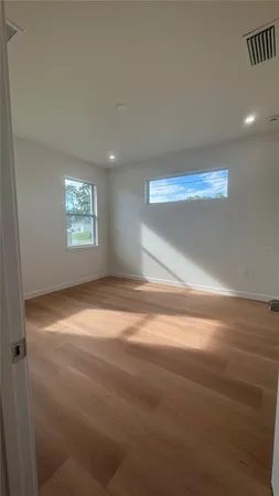 a view of empty room with window