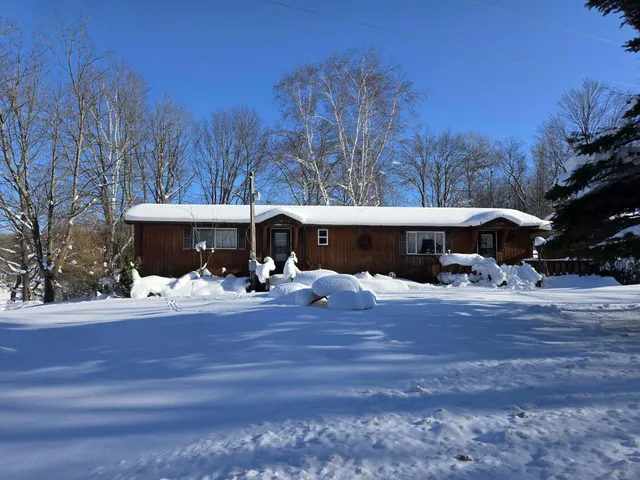 $140,000 | 6772 North Claeys Drive, Fountain, MI 49410