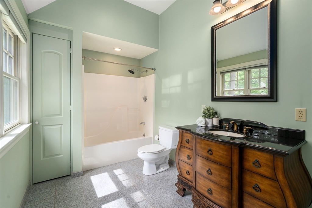 10 Shore Road Plymouth, MA 02360 - Photo 30 of 42