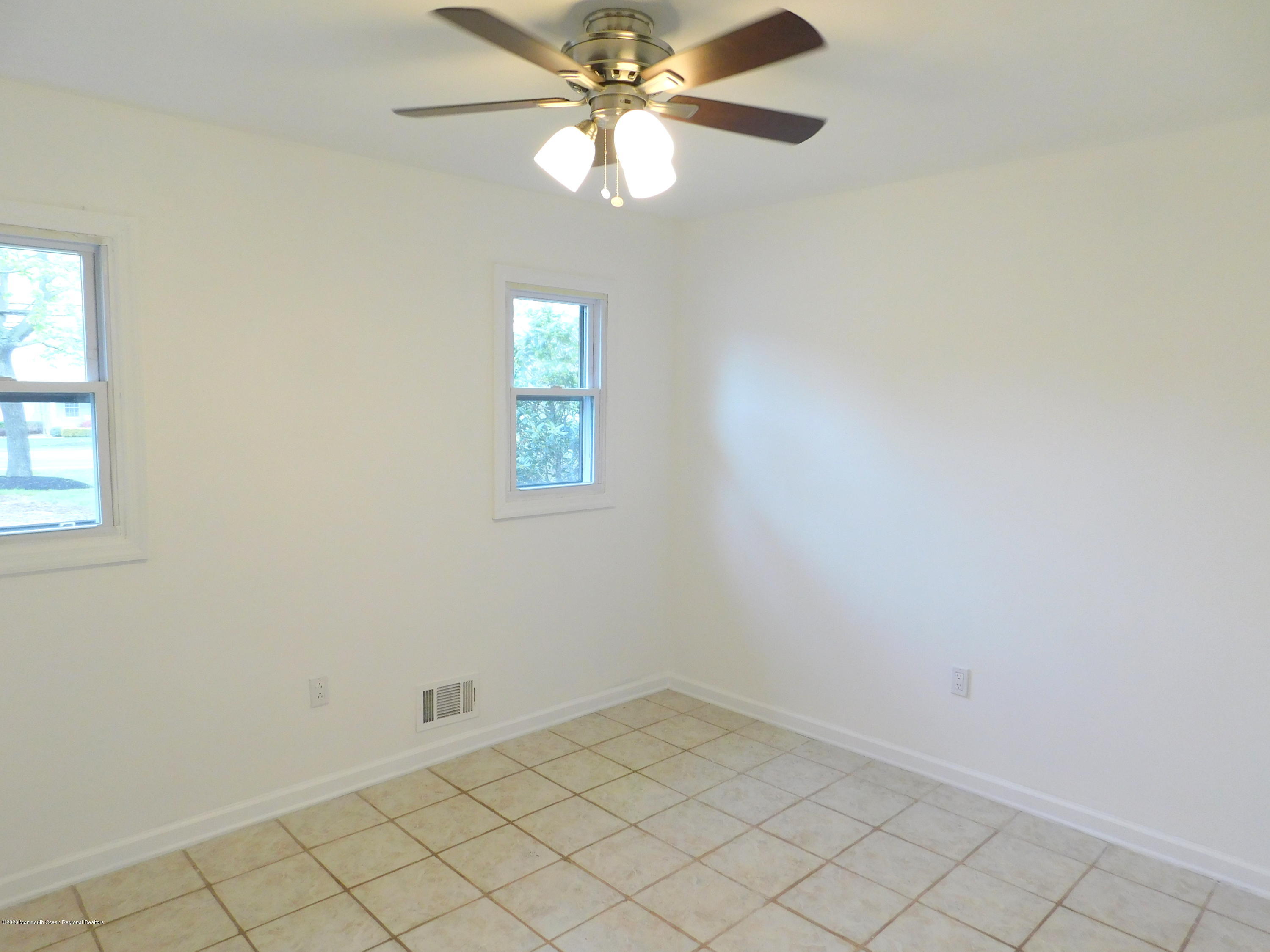 820 Tennent Road Manalapan, NJ 07726 - Photo 25 of 35 DSCN0187