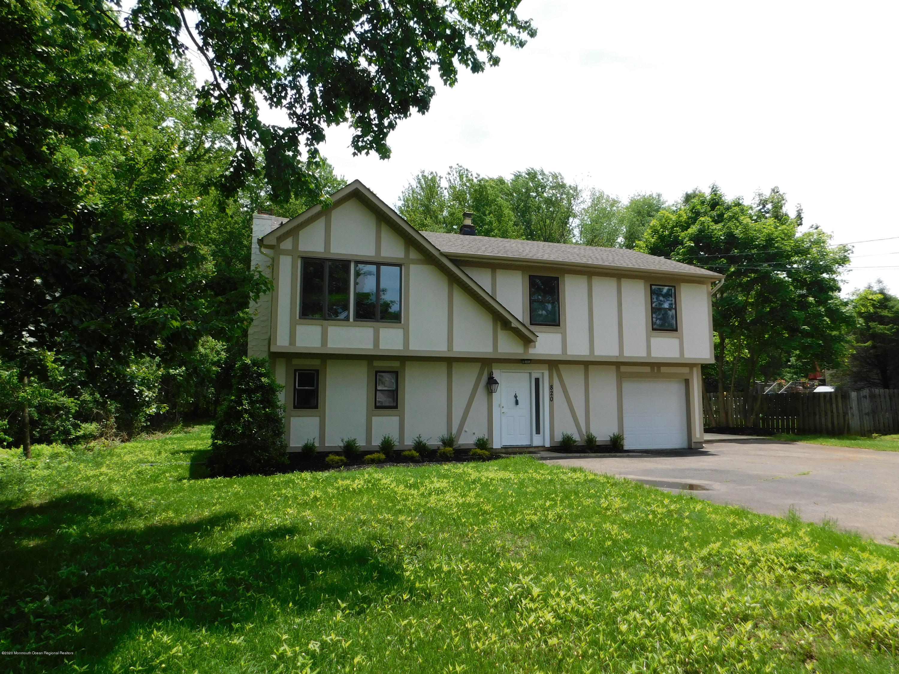 820 Tennent Road Manalapan, NJ 07726 - Photo 3 of 35 DSCN0232