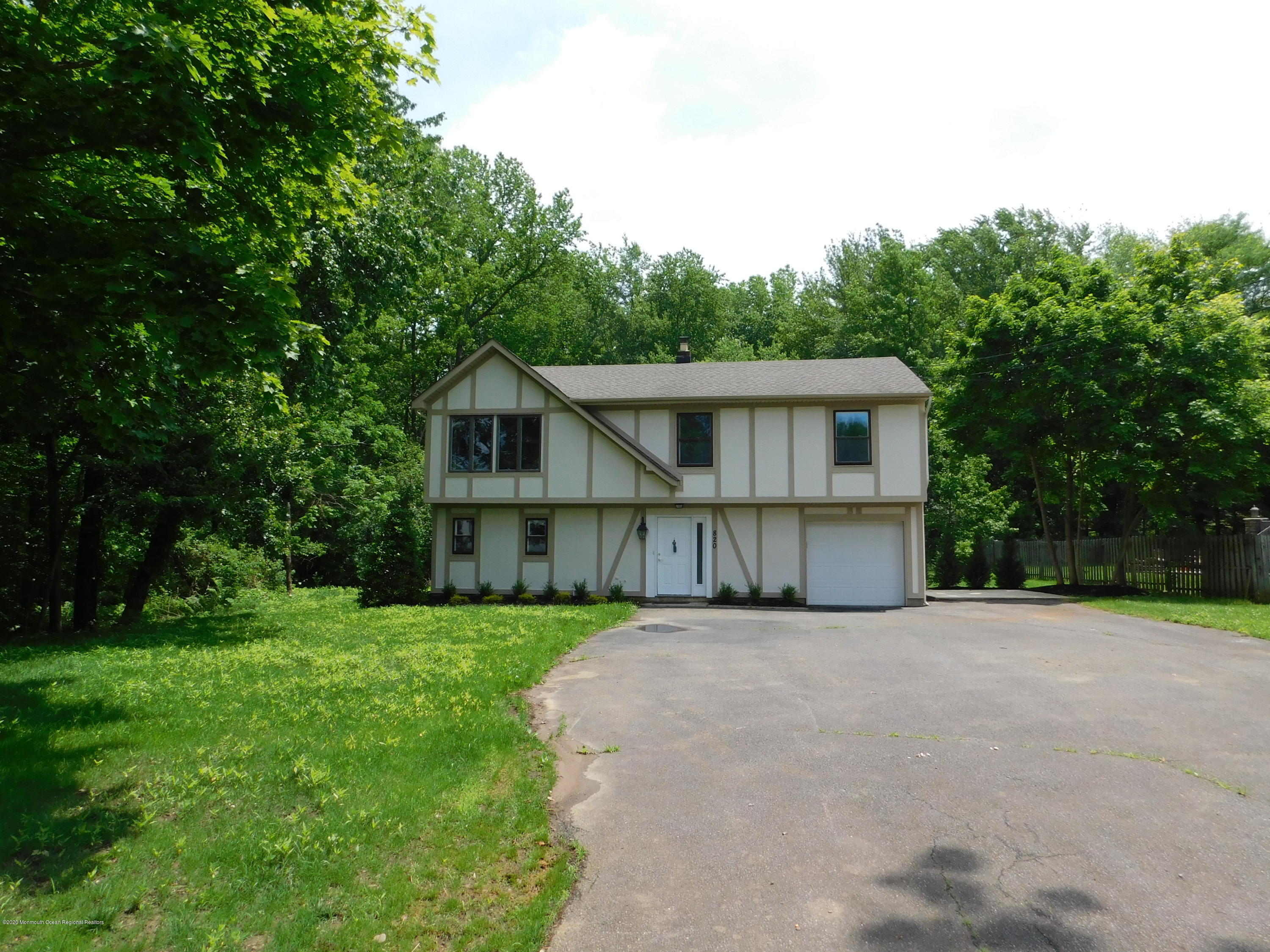 820 Tennent Road Manalapan, NJ 07726 - Photo 4 of 35 DSCN0233
