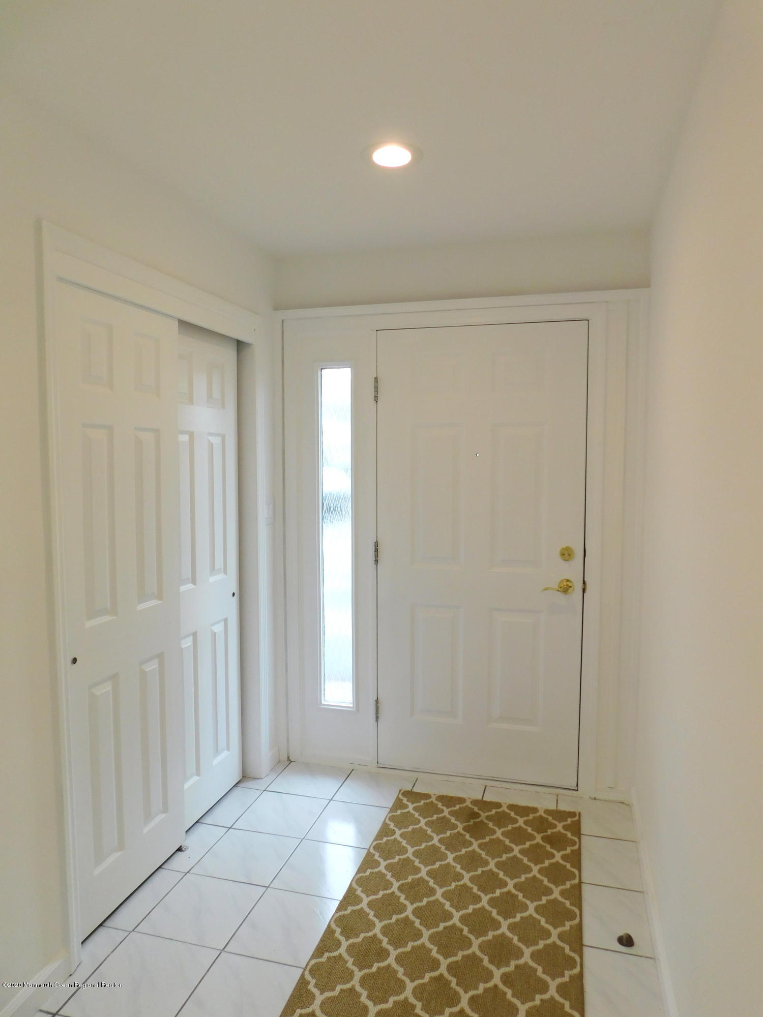 820 Tennent Road Manalapan, NJ 07726 - Photo 5 of 35 DSCN0185