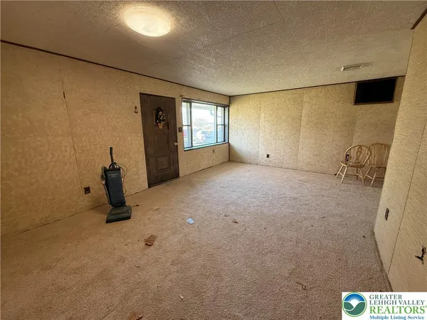 $249,900 | 3124 Roxford Road, Allentown, PA 18103