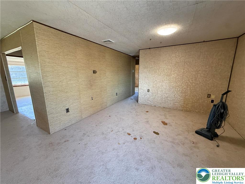 3124 Roxford Road Allentown, PA 18103 - Photo 6 of 23 a view of room