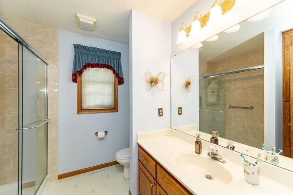 $419,900 | 744 Jefferson Avenue Southwest, Eyota, MN 55934