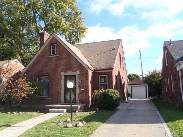 17560 Annchester Road Detroit, MI 48219 - Photo 2 of 11 RON B_10-25-13 111.JPG