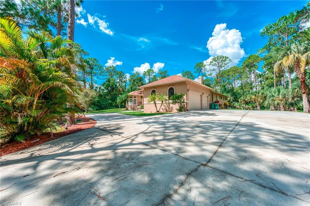 491 3rd Street Southwest Naples, FL 34117 - Photo 4 of 35 Gallery Image 4