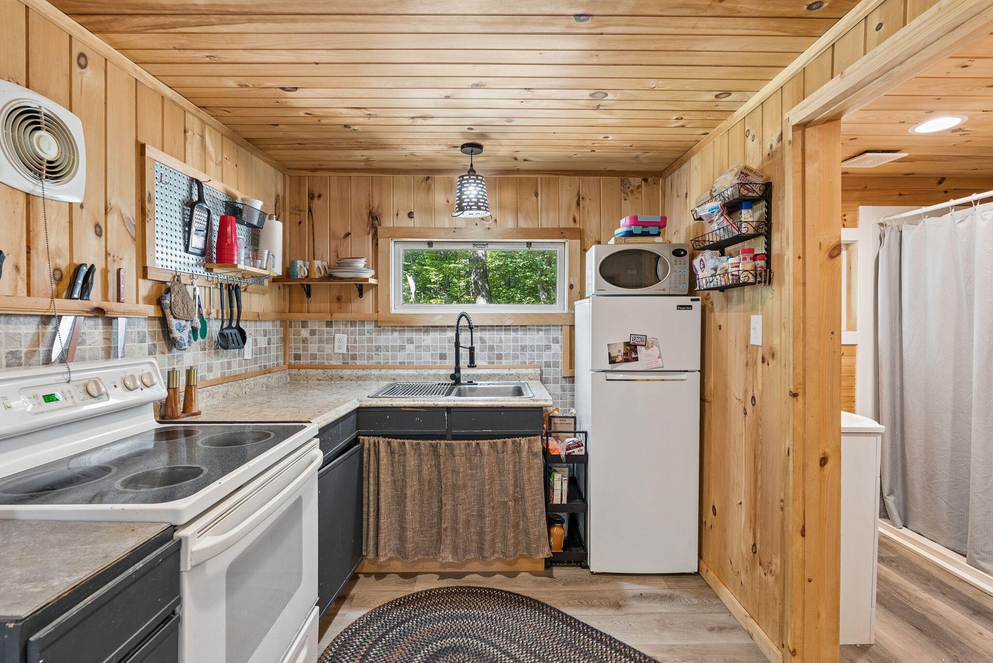 18 Shore Road Raymond, ME 04071 - Photo 40 of 47 40_DSC06702