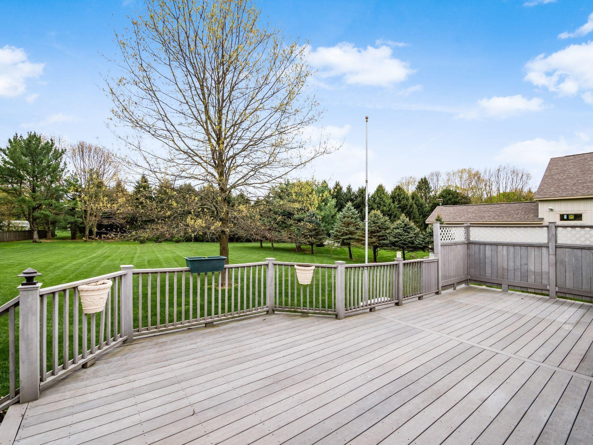 6767 Rovilla Road Blacklick, OH 43004 - Photo 44 of 53 Deck
