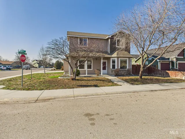 $355,000 | 819 Sioux Avenue, Emmett, ID 83617