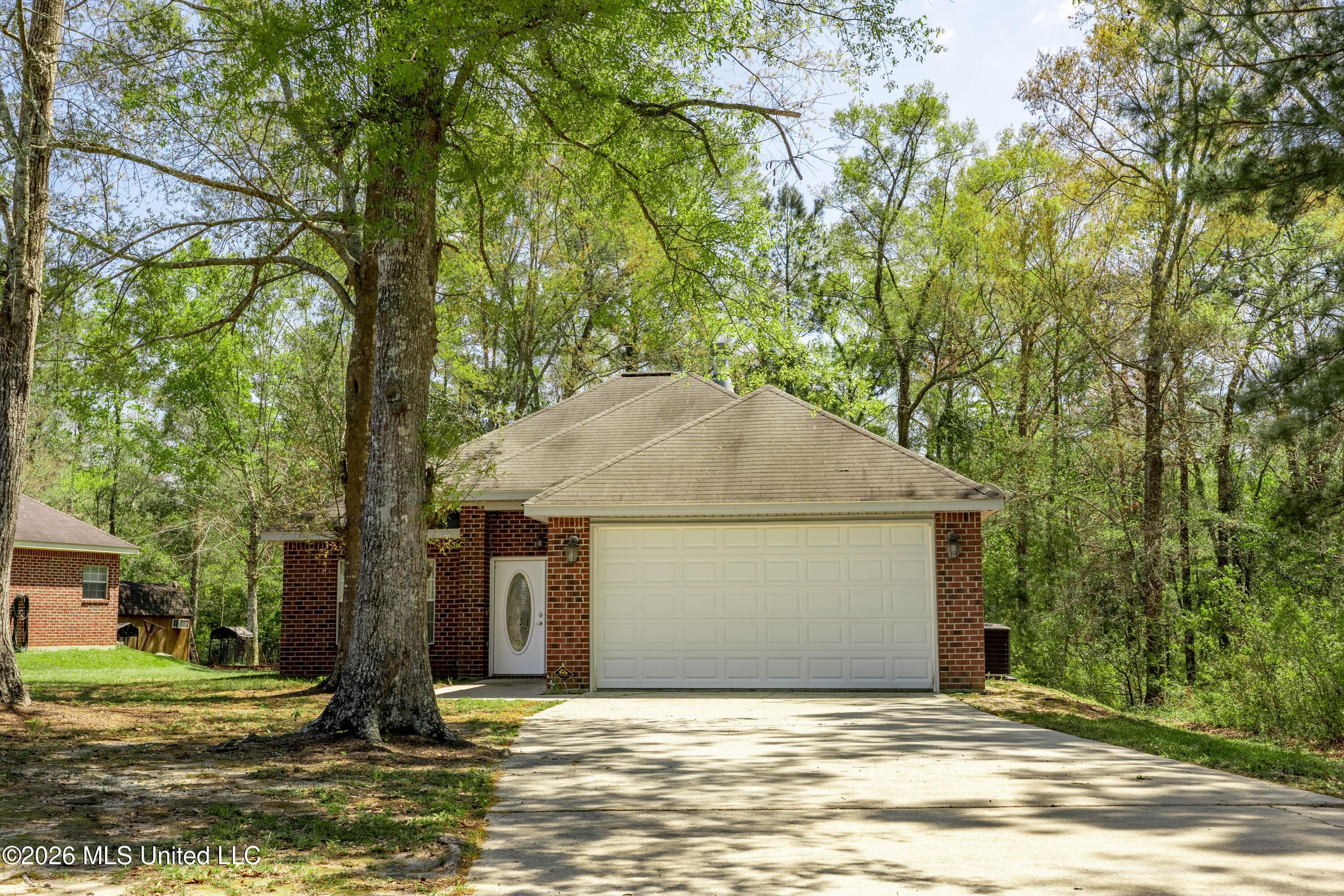 27 Maroon Drive Picayune, MS 39466 - Photo 36 of 40 view from driveway