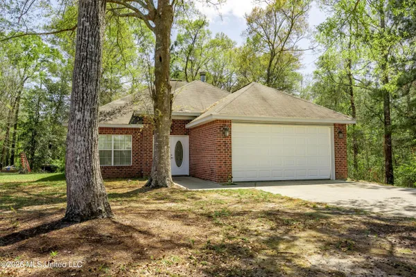 $220,000 | 27 Maroon Drive, Picayune, MS 39466