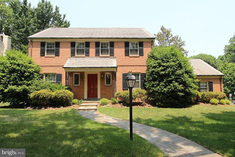 5501 Parkston Road Bethesda, MD 20816 - Photo 3 of 30 Exterior (Front)