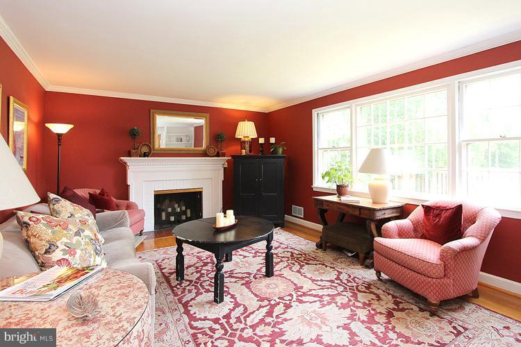 5501 Parkston Road Bethesda, MD 20816 - Photo 21 of 30 Living Room 1