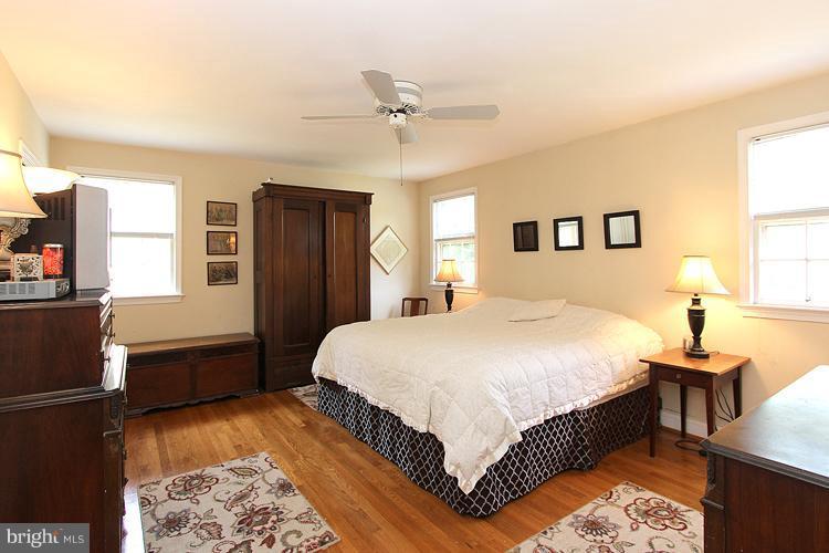 5501 Parkston Road Bethesda, MD 20816 - Photo 24 of 30 Bedroom (Master) 1
